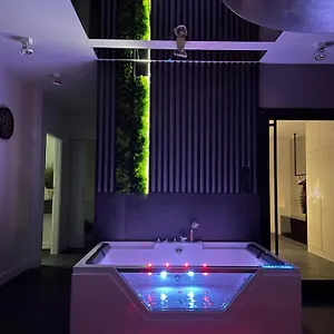 Magspace River View Jacuzzi Apartment Gdansk